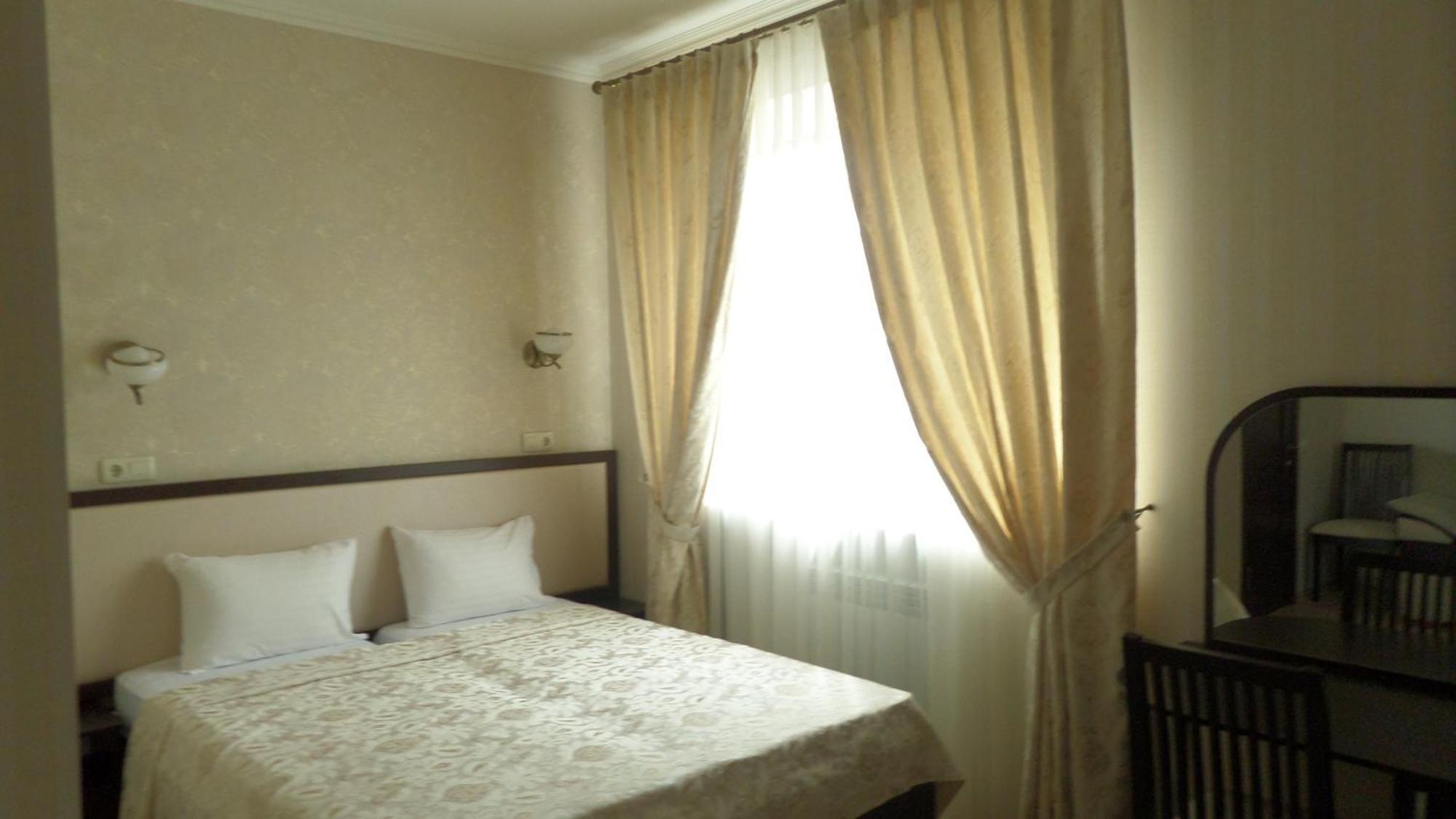 Royal Hotel Charkov Kamer foto