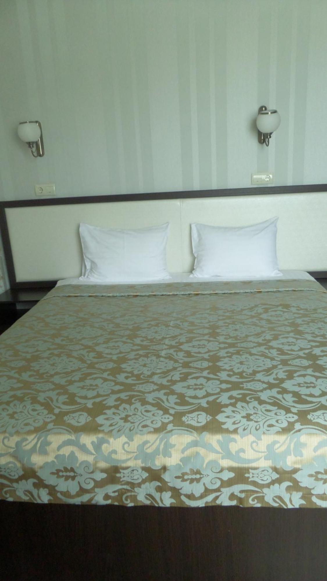 Royal Hotel Charkov Kamer foto