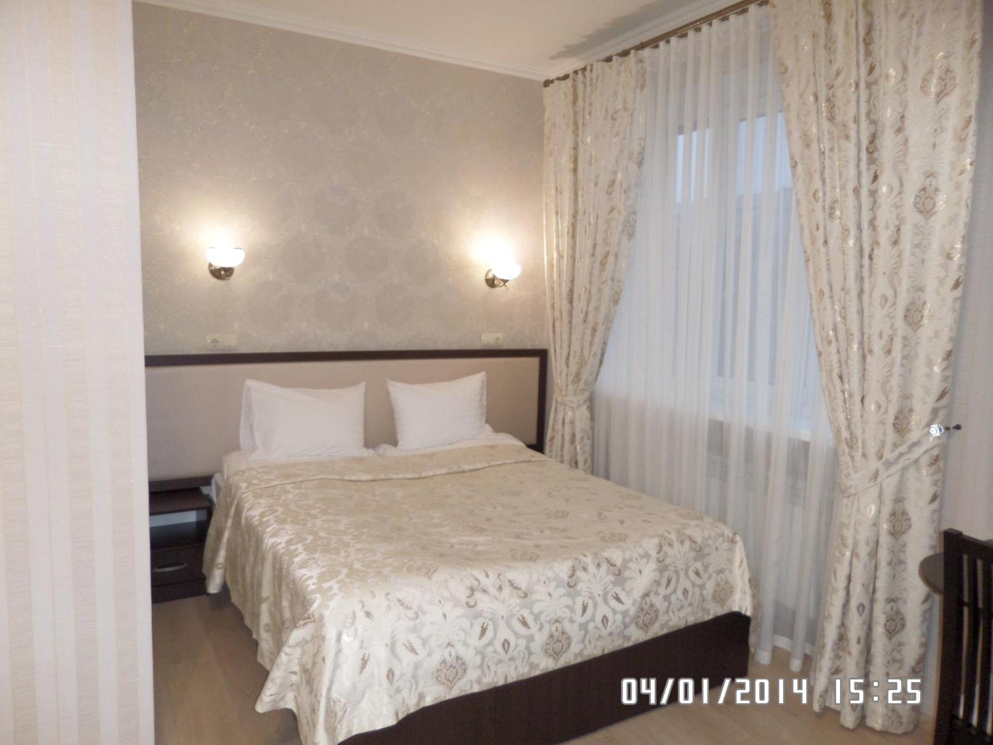 Royal Hotel Charkov Kamer foto