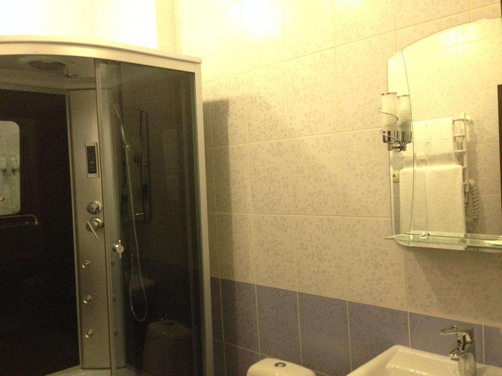 Royal Hotel Charkov Kamer foto