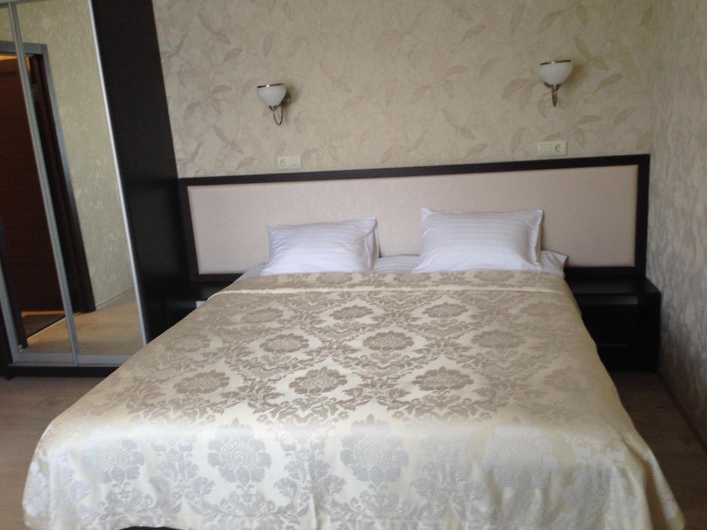 Royal Hotel Charkov Kamer foto