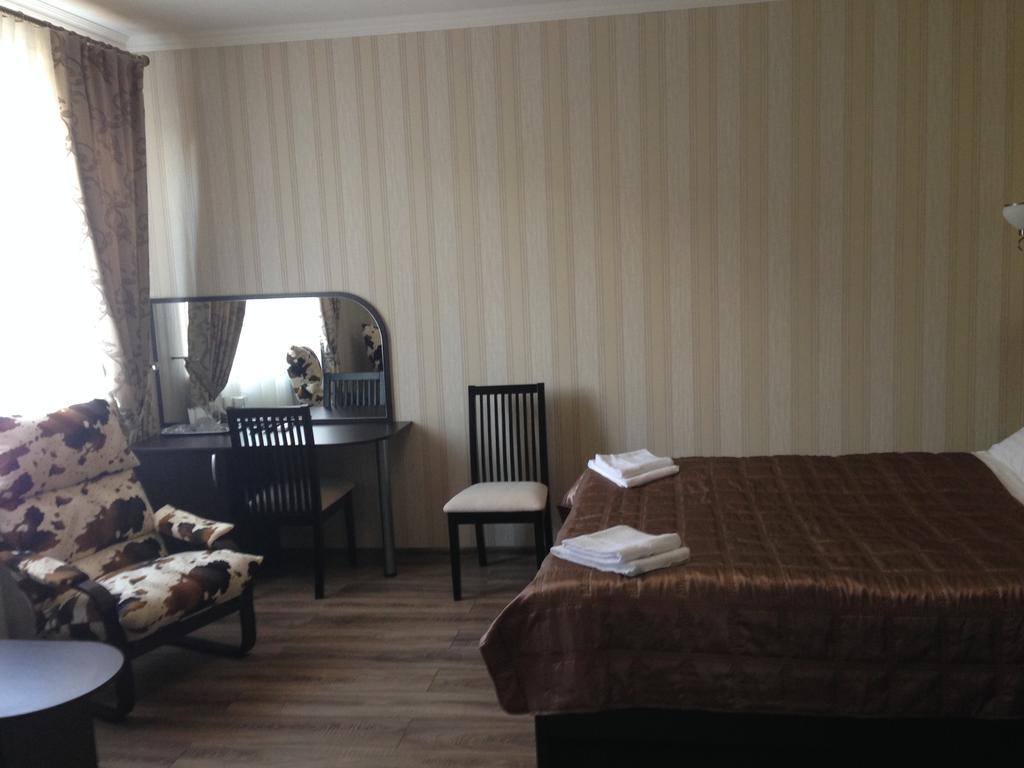 Royal Hotel Charkov Kamer foto